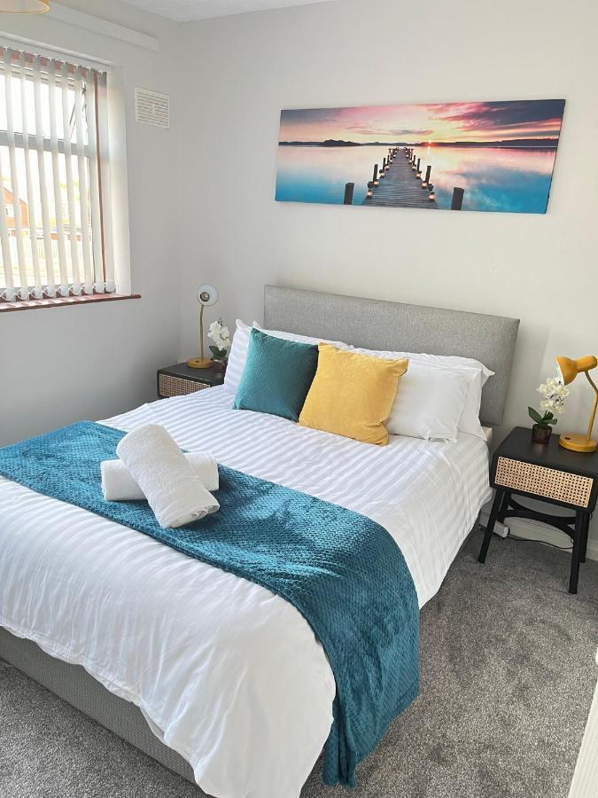 Hilltop Place Suites Near Doncaster Racecourse Buitenkant foto