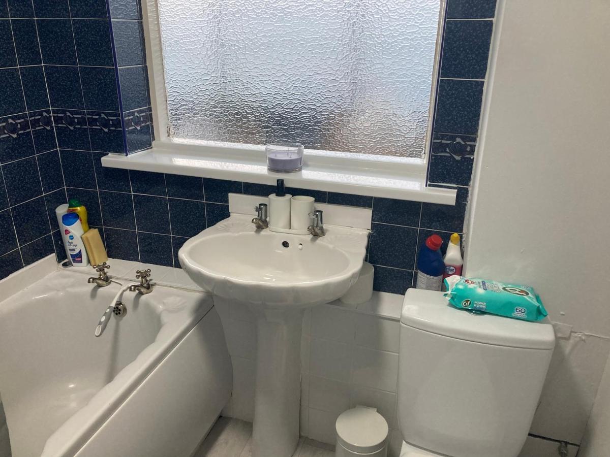 Hilltop Place Suites Near Doncaster Racecourse Buitenkant foto