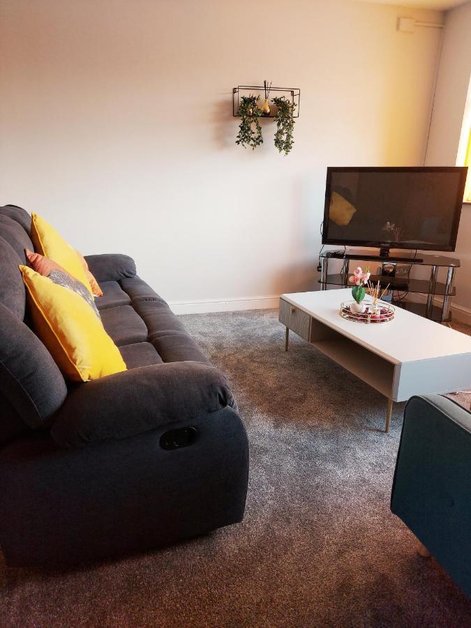Hilltop Place Suites Near Doncaster Racecourse Buitenkant foto