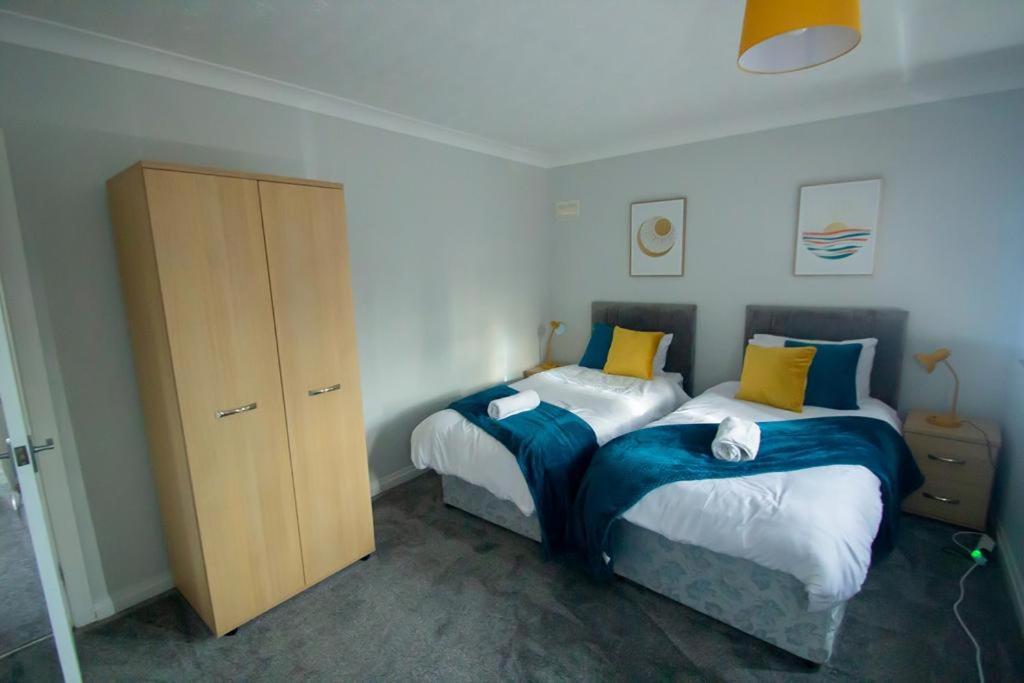 Hilltop Place Suites Near Doncaster Racecourse Buitenkant foto