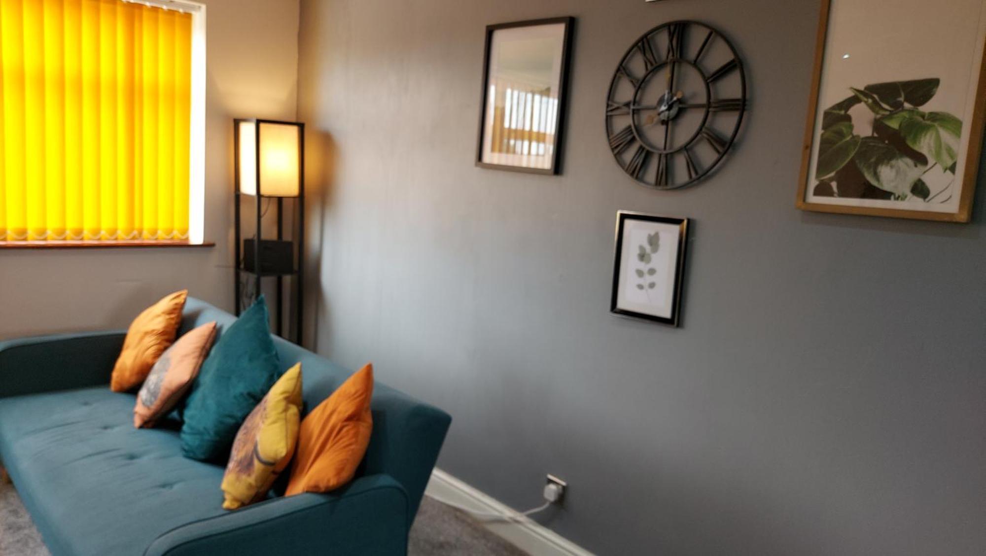 Hilltop Place Suites Near Doncaster Racecourse Buitenkant foto
