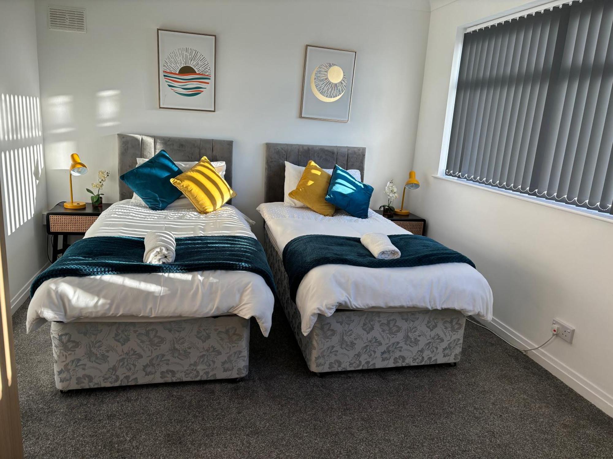 Hilltop Place Suites Near Doncaster Racecourse Buitenkant foto